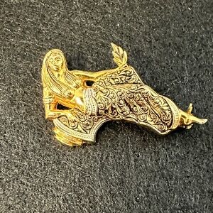 38- Damascene Goddess Brooch